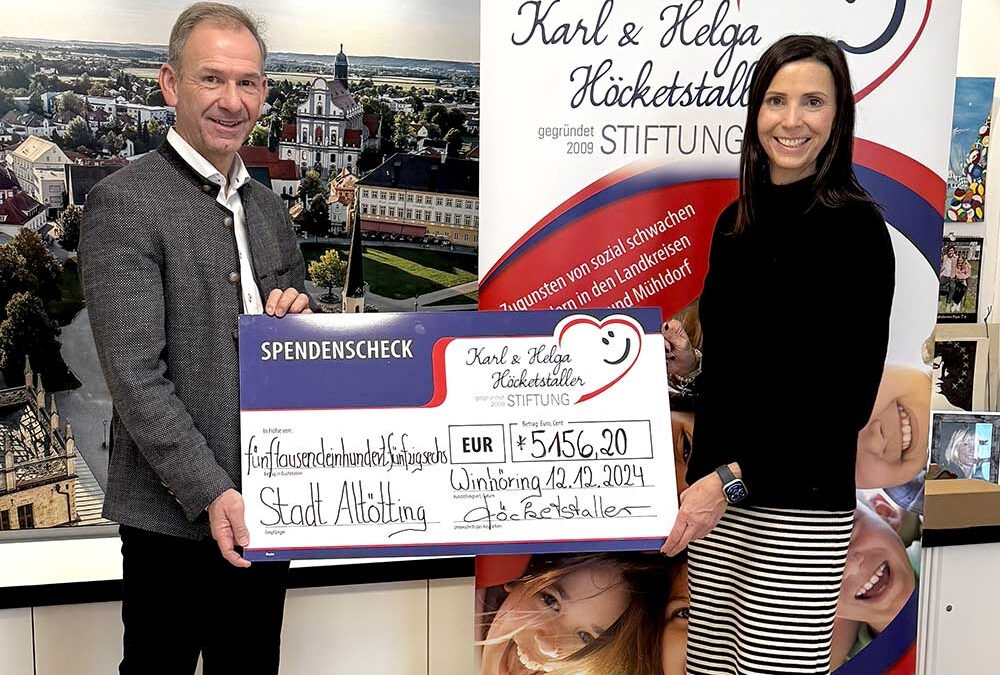 Spendenscheck Übergabe · Altötting