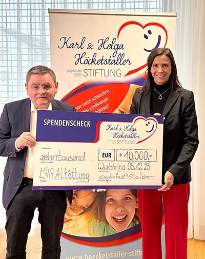 Spendenscheck Übergabe · Altötting